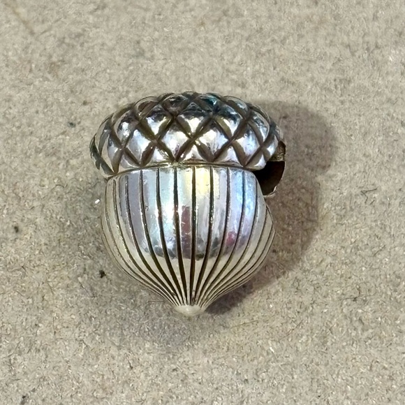 🆕Listing! 🆕 Brighton Acorn Bead in silver with crystal accent on top NWOT - Picture 1 of 10